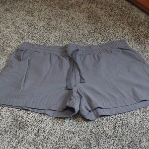 Women's field and stream shorts
